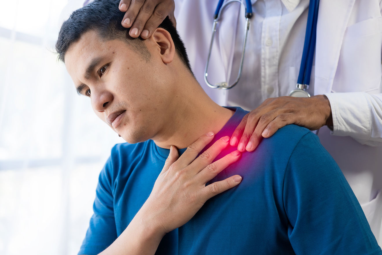 A sports orthopaedic specialist treating a patient